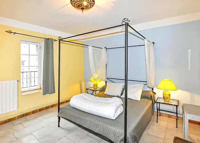 Maison Piscine Proche