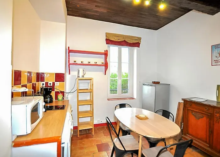 Holiday home Maison Piscine Proche *